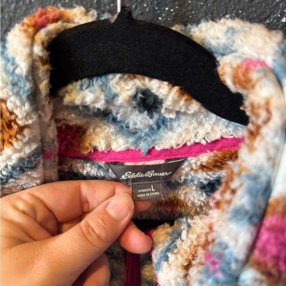 Women’s Eddie Bauer Fuzzy Multicolor Patterned 3/4 Zip Sweatshirt - Picture 2 of 3